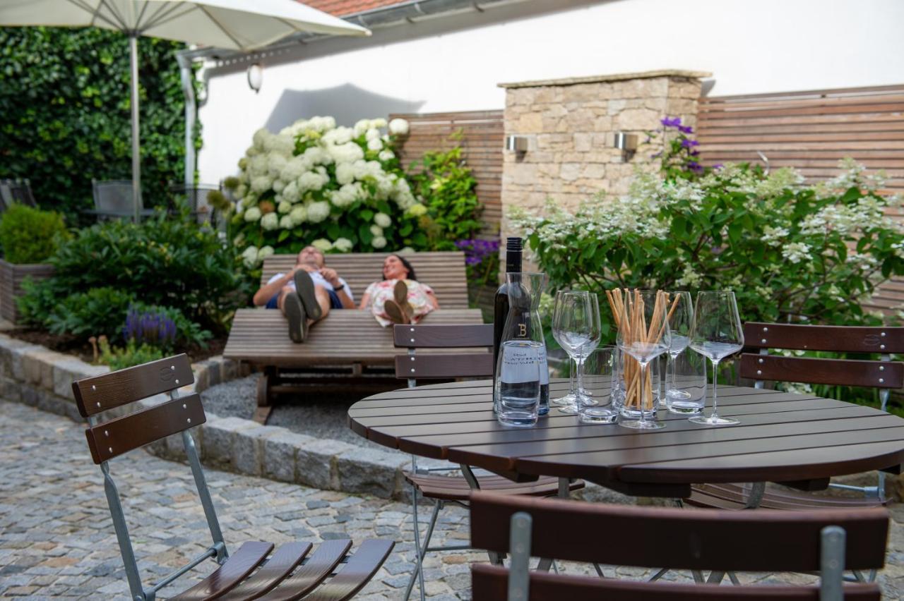 Weingut Breitenfelder Retz Esterno foto