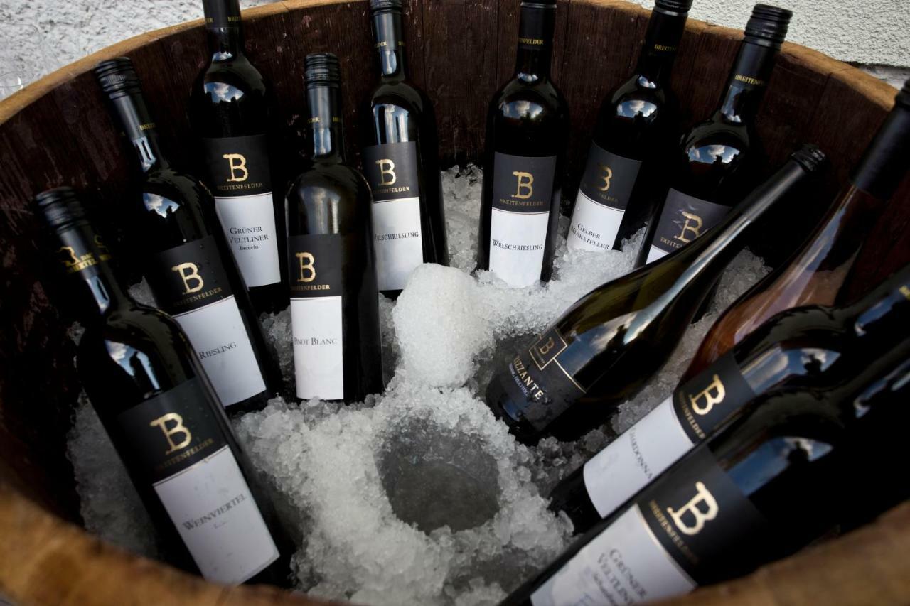 Weingut Breitenfelder Retz Esterno foto